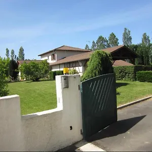 Parc De La Charmille Couette-café